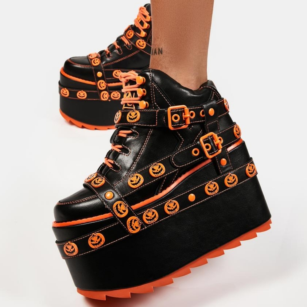 YRU QOZMO BNDG Jack O Lantern Platforms Size 7
